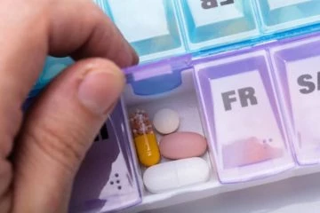 Tablettenbox für Senioren – Medikamentenboxen für 7 Tage