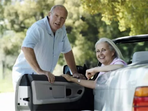 Hilfmittel für Senioren - Drehkissen für Autositze